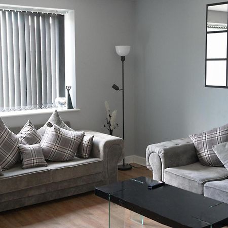 The Luxe By Waggoner Aparts 2 Bedroom! Bradford  Dış mekan fotoğraf